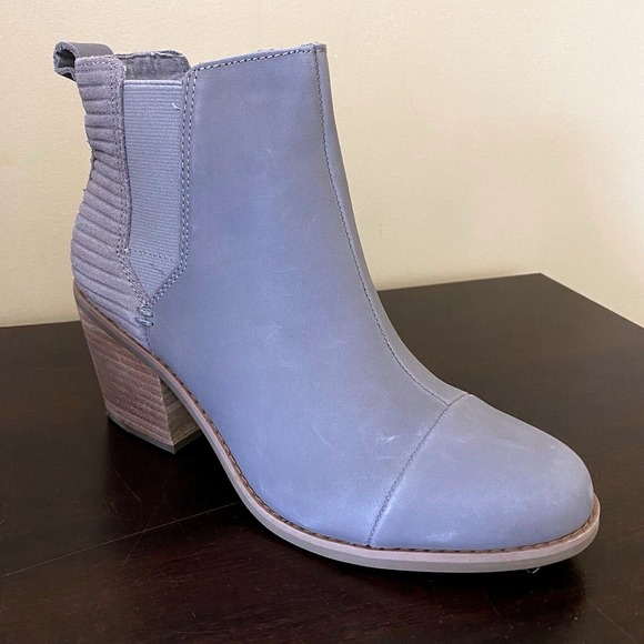 TOMS Marina Grey Leather Cap Toe Ribbed Block Heel Ankle Boots Womens - Picture 2 of 7